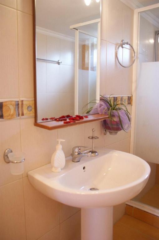 نِكيانا Twins Apartments المظهر الخارجي الصورة